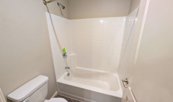 180 Walnut Dr, Fernley, NV 89408