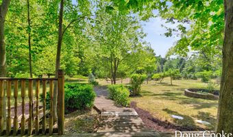 10574 88th Ave, Allendale, MI 49401