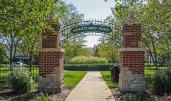996 Timber Lake Dr, Antioch, IL 60002