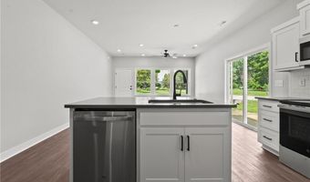 45 E 6th St, Adrian, MO 64720