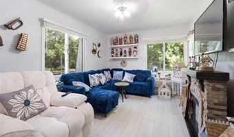10 GREEN BAY Ct 205, Appleton, WI 54911