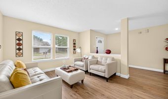 1811 Sonesta Ln, Indianapolis, IN 46217