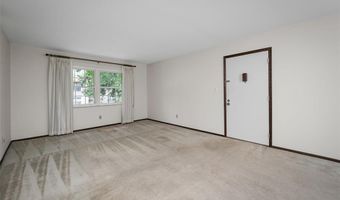 148 Cumberland Park Ct E, Ballwin, MO 63011