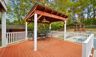 2558 Apple Ridge Ln, Amberley, OH 45236