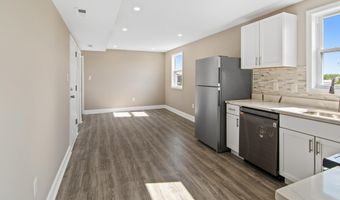 3022 E FAYETTE St A, Baltimore, MD 21224
