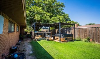 812 1st St, Abernathy, TX 79311