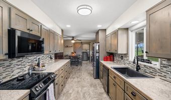 39449 NW WILKESBORO Rd, Banks, OR 97106