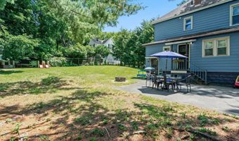 36 Henrietta St, Amsterdam, NY 12010