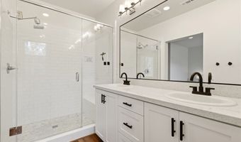 2771 W Pepper Tree Dr 11, Anaheim, CA 92801