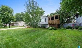 1513 E Sylvan Cir, Brandon, SD 57005
