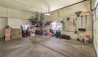 24 Huxley Dr, Amherst, NY 14226