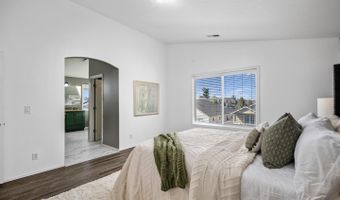 19157 GENTRY HIGHLANDS Ln, Oregon City, OR 97045