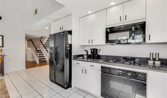 1358 Oakhurst Ct, Camarillo, CA 93010
