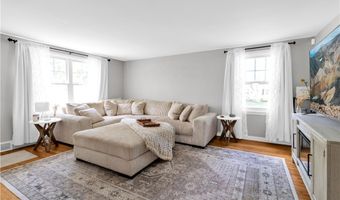 89 Olney Dr, Amherst, NY 14226