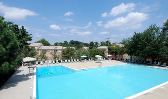 5909 QUANTRELL Ave 203, Alexandria, VA 22312