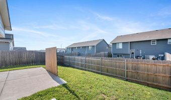 5281 N Toben Ct, Bel Aire, KS 67226