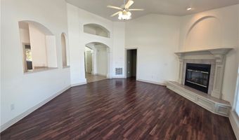 302 Cross Creek Dr, Bentonville, AR 72712