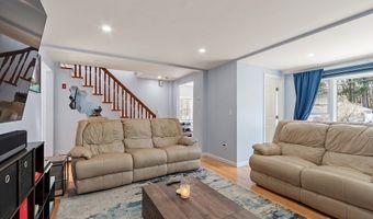 48 Whipple Rd, Billerica, MA 01821