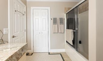 24 Pleasant St, Bangor, ME 04401