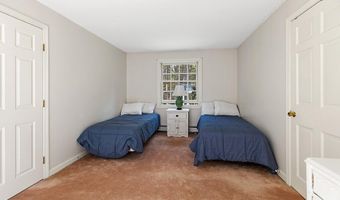 31 Pheasant Run Rd, Belgrade, ME 04917