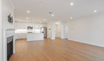 3 Longview Dr 305, Atkinson, NH 03811