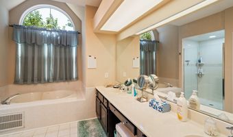 11 Jumping Brook Ln, Barnegat, NJ 08005