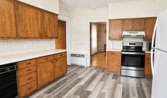 744 Hammond St, Bangor, ME 04401