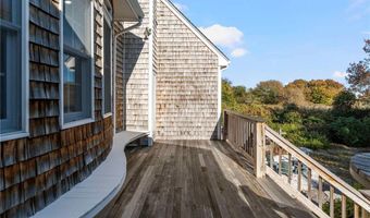 27 W Willow Ln, Charlestown, RI 02813