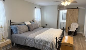 4254 Washington St, Ayden, NC 28513