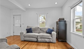 136 Juniper St, East Providence, RI 02914