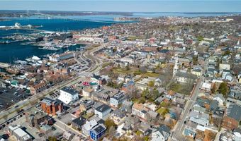 35 Pelham St A, Newport, RI 02840