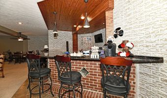 355 Connecticut Cir, Indianapolis, IN 46217