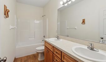 522 Kelsey Ln, Altoona, IA 50009