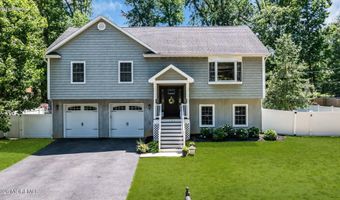 127 Oakland Ave, Atlantic Highlands, NJ 07716