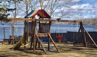 7 Thaddeus Ave, Danbury, CT 06811