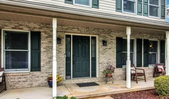 6765 WINDERMERE Ct, Allentown, PA 18104