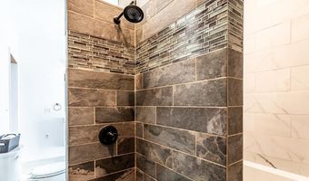 408 HAWKS NEST Dr, Baker, WV 26801