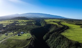 1022 Auwaha Pl A, Haiku, HI 96708