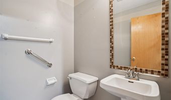 1517 SE Delaware Ave 2, Ankeny, IA 50021