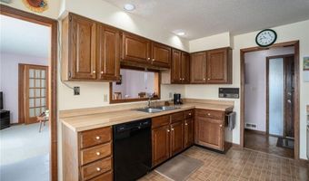 596 E 1732 Rd, Baldwin City, KS 66006