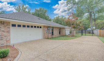 4101 Lakeway Cir, Benton, LA 71006