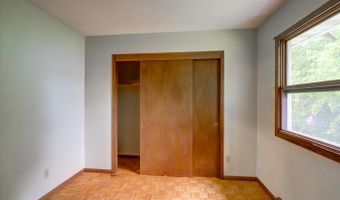 1702 Rae Ln, Madison, WI 53711
