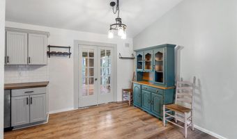 39 Georgetown Blvd, Barnegat, NJ 08005