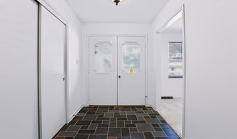 930 Mellowood Dr, Indianapolis, IN 46217