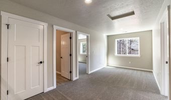 7587 E Duke Ln, Athol, ID 83801
