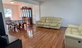 26 Gaston St, Aberdeen, NJ 07747