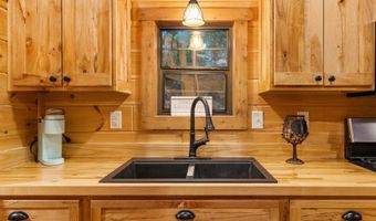 1373 Bridge St, Branchville, SC 29432