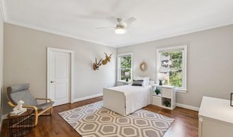 2354 N QUEBEC St, Arlington, VA 22207