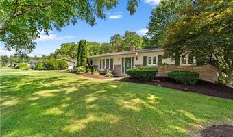 583 Sherwood Dr, Aurora, OH 44202