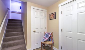 20 B Springbrook Dr, Belfast, ME 04915